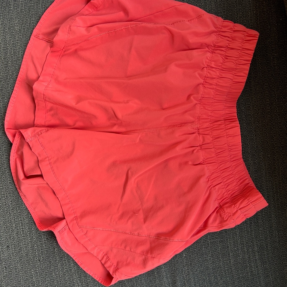 Women’s Lululemon hot pink Athletic Shorts with pockets